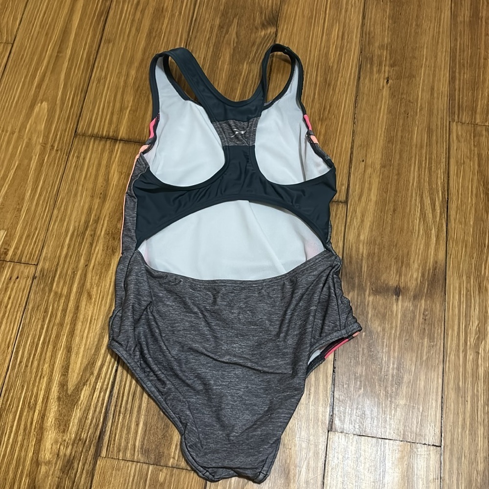 Speedo Size 14 Girl’s Infinity Splice One Piece - Picture 5 of 5